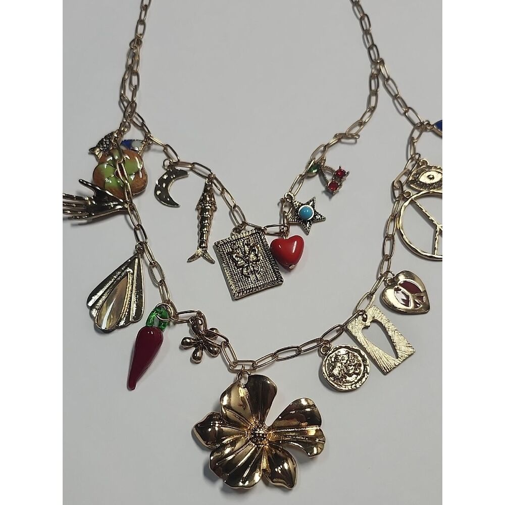 Free People Maxamillion Charm Necklace Gold Tone Flower Power - Picture 3 of 10